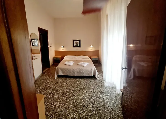 Anny Szálloda Cervia